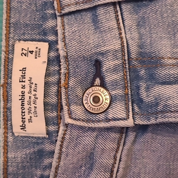 Ultra High Rise 90s Straight Jean - Picture 3 of 3